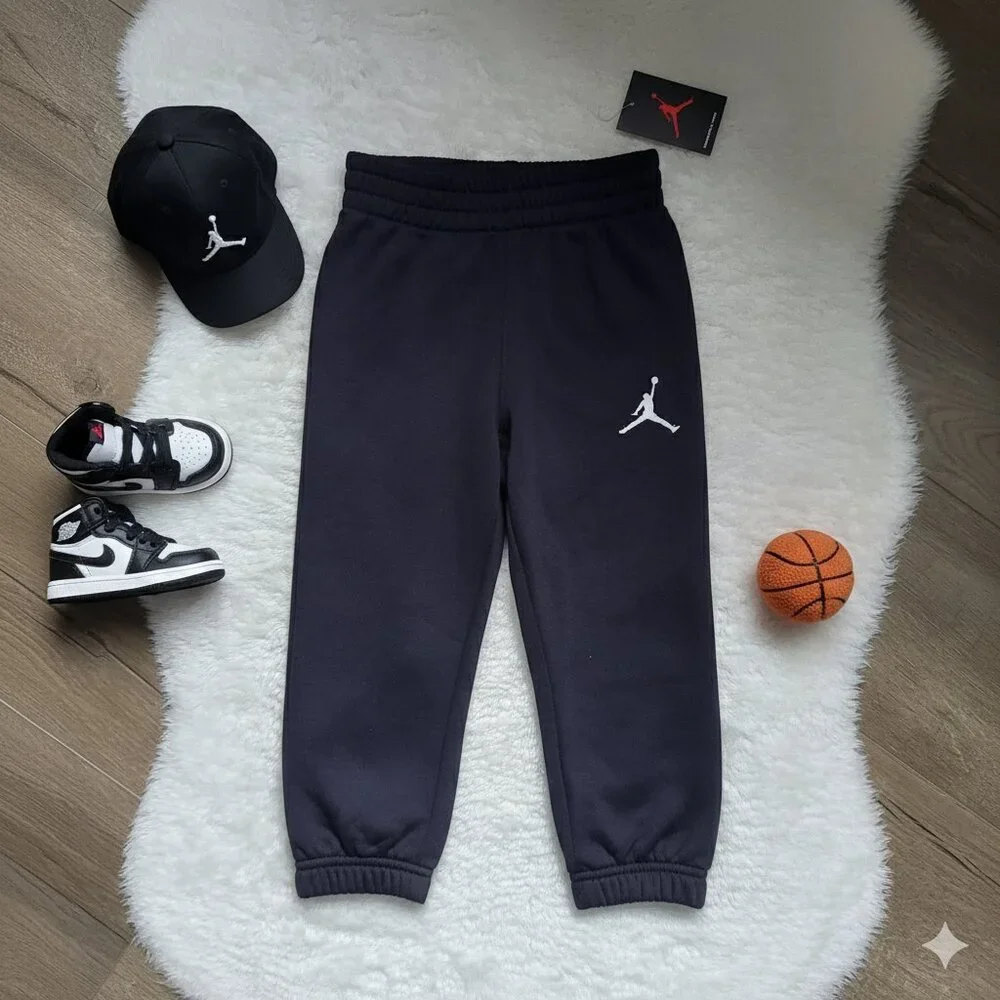 NWT Jordan Jogger Sweatpants Black Size 3T - Picture 1 of 4